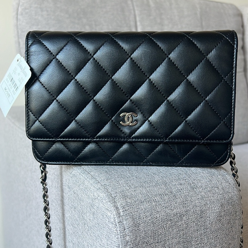 Chanel Wallet On Chain Black Lambskin Like New - Picture 5 of 17